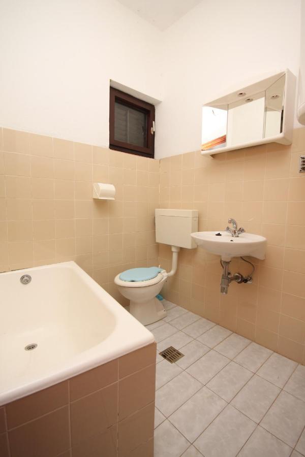 Apartment Metajna 4120C Eksteriør bilde